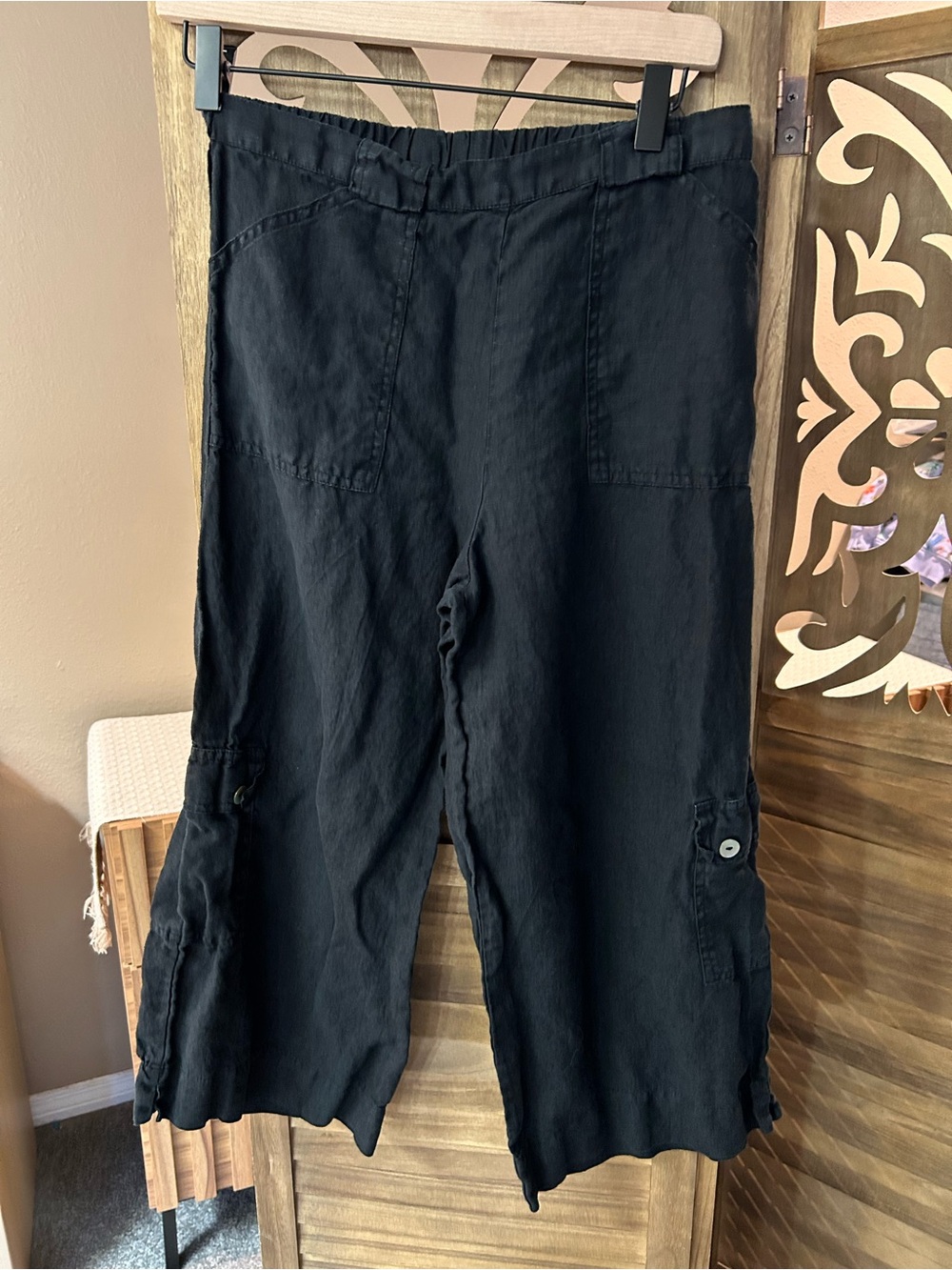 Brynn Walker Cropped Wide Leg Linen Pants Black size small.